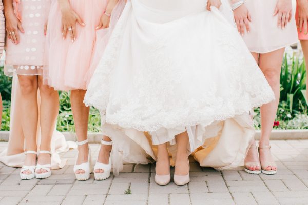 Can You Wear White Shoes To A Wedding? - Sinopt.com