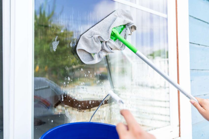 How to Clean Sliding Window Glass from Outside