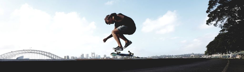 Unconscious hip movements affecting skateboard balance video