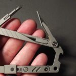 use carabiner multi-tools