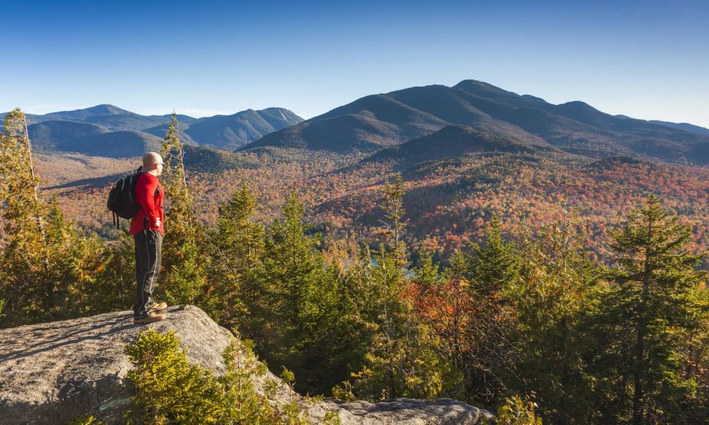 What's the best time of year for hiking in NYC? 